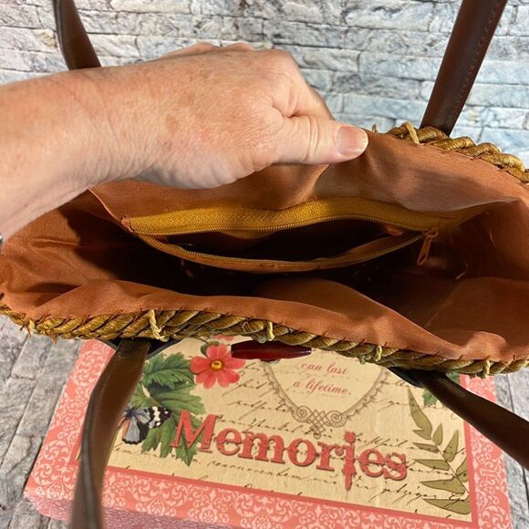 Vintage Straw Tote Bag Dual Handle Fully Lined Inside Pocket Smaller Size - Picture 5 of 7